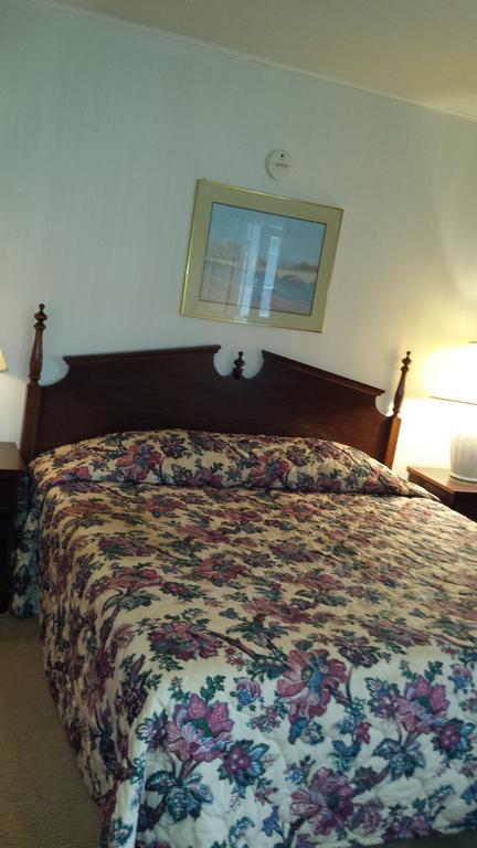 Olde Court Inn Wheeling ห้อง รูปภาพ